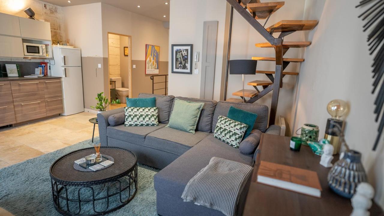 Duplex Calme Et Climatise Au Centre Historique Apartment Avignon